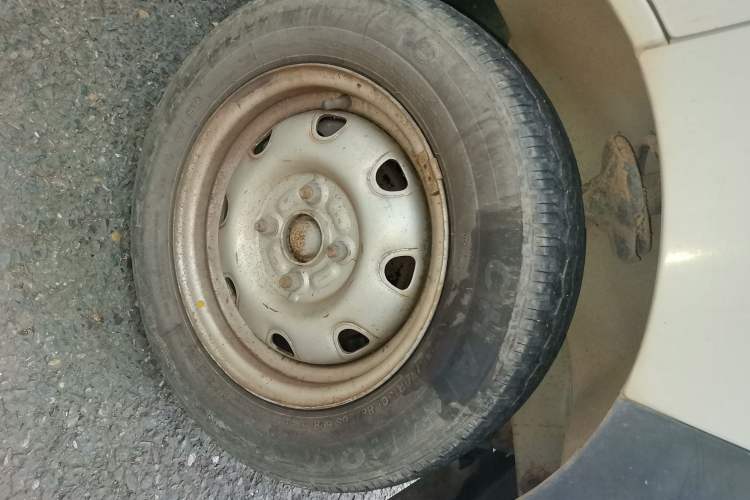 Used CHANGAN KAICHENG Star 2 2012 1.0L Base Version JL466Q9 Right Front Wheel Hub