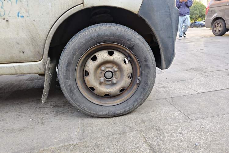 Used CHANGAN KAICHENG Star 2 2012 1.0L Base Version JL466Q9 Right Front Wheel Hub