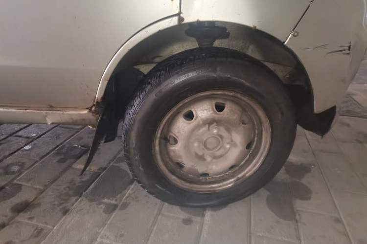 Used CHANGAN KAICHENG Star 2 2012 1.0L CNG Value Edition JL466QG Right Front Wheel Hub