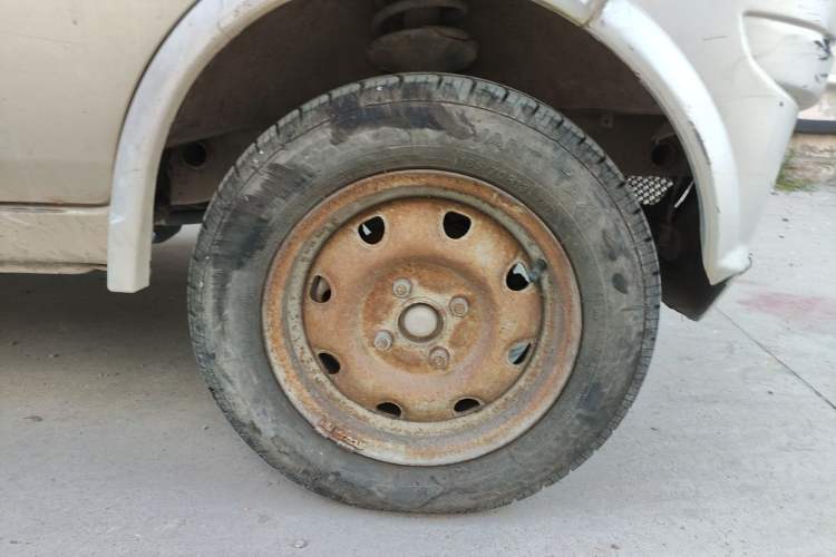 Used CHANGAN KAICHENG Star 2009 1.0L-SC6363B4-JL465Q Right Front Wheel Hub