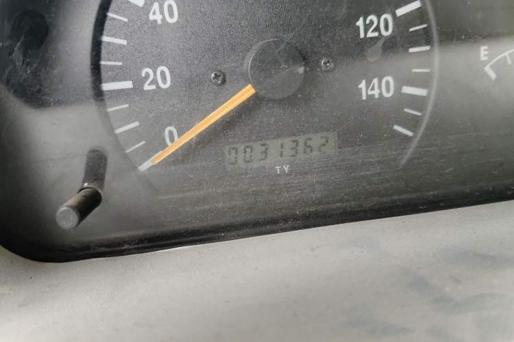 Used CHANGAN KAICHENG Star 2009 1.0L-SC6363B-JL465Q Odometer Close Up