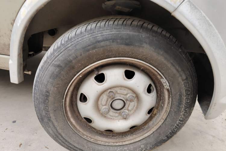 Used CHANGAN KAICHENG Star 2009 1.0L-SC6363B-JL465Q Right Front Wheel Hub