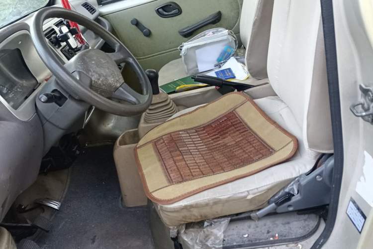 Used CHANGAN KAICHENG Star 2009 1.0L-SC6363B4-JL465Q Left Front Seat