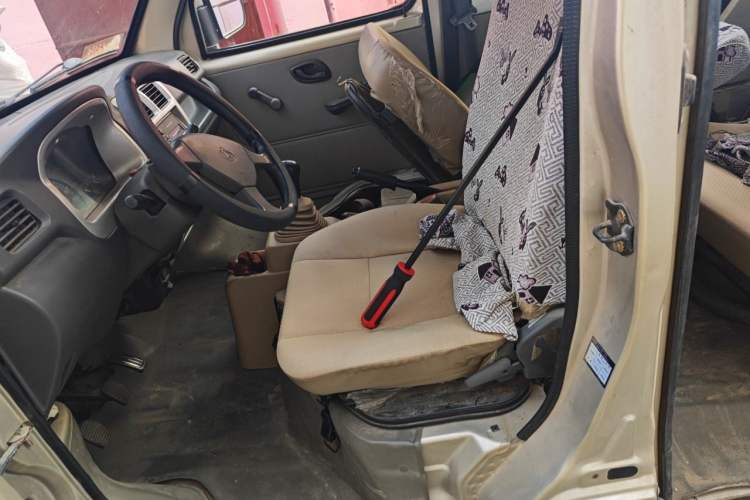 Used CHANGAN KAICHENG Star 2009 1.0L-SC6363B-JL465Q Left Front Seat