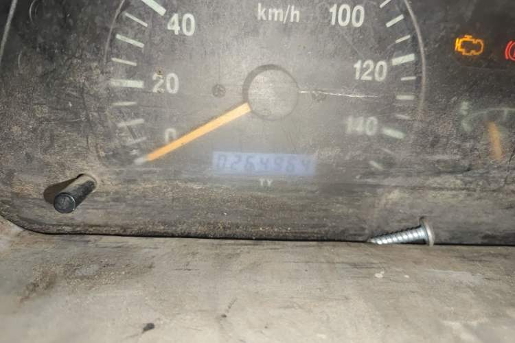 Used CHANGAN KAICHENG Star 2009 1.0L-SC6363B4-JL465Q Odometer Close Up