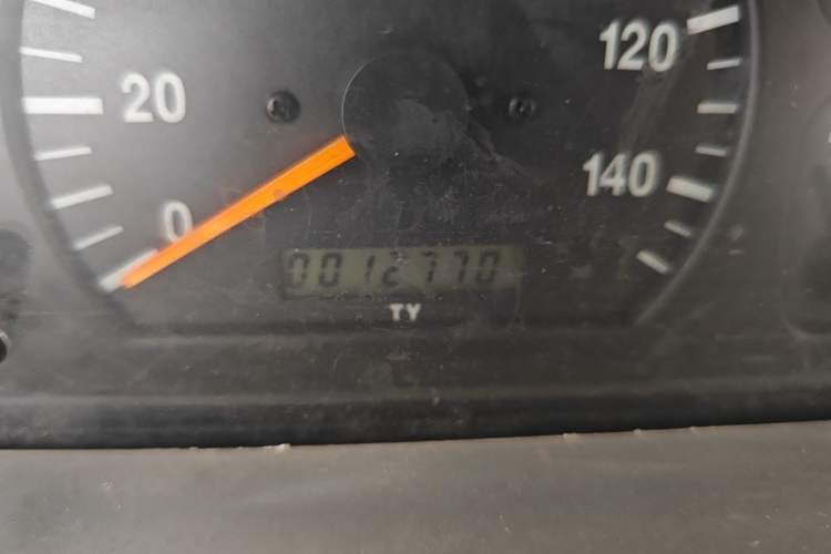 Used CHANGAN KAICHENG Star 2009 1.0L-SC6363B-JL465Q Odometer Close Up