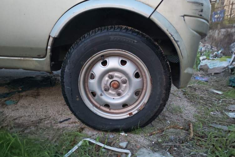 Used CHANGAN KAICHENG Star 2009 1.0L-SC6363B4-JL465Q Right Front Wheel Hub