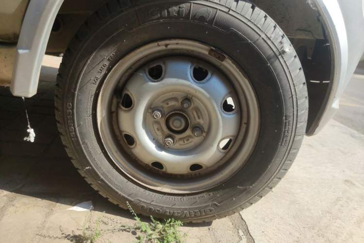 Used CHANGAN KAICHENG Star 2009 1.0L-SC6363B-JL465Q Right Front Wheel Hub