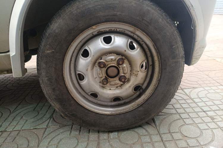 Used CHANGAN KAICHENG Star 2009 1.0L-SC6363B-JL465Q Right Front Wheel Hub