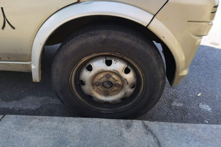 Used CHANGAN KAICHENG Star 2009 1.0L-SC6363B4-JL465Q Right Front Wheel Hub