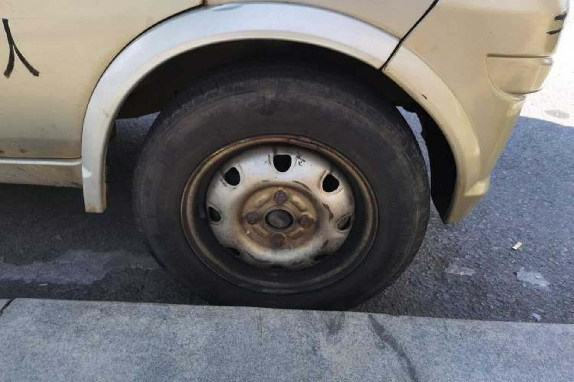 Used CHANGAN KAICHENG Star 2009 1.0L-SC6363B4-JL465Q Right Front Wheel Hub