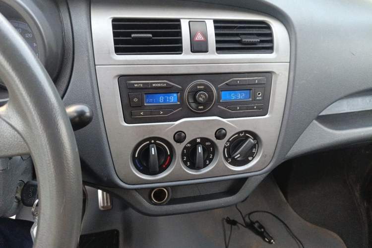 Used CHANGAN KAICHENG Star 2013 1.2L New Changan Star Basic Version Audio And AC Panel