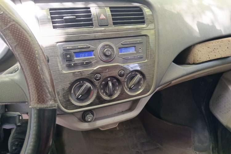 Used CHANGAN KAICHENG Star 2013 1.2L New Changan Star Standard Model Audio And AC Panel