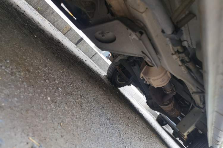 Used CHANGAN KAICHENG Star 2013 1.2L New Changan Star Standard Model Chassis Front Left