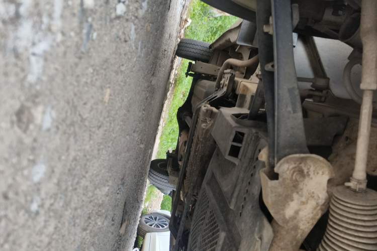 Used CHANGAN KAICHENG Star 2013 1.2L New Changan Star Basic Version Chassis Front Right