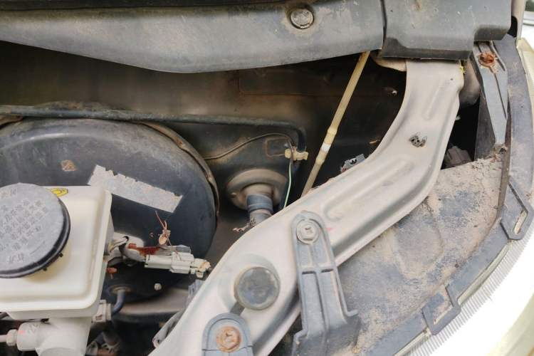 Used CHANGAN KAICHENG Star 2013 1.2L New Changan Star Basic Version Engine Bay Left