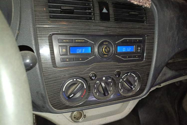 Used CHANGAN KAICHENG Star 2013 1.2L New Changan Star Basic Version Audio And AC Panel