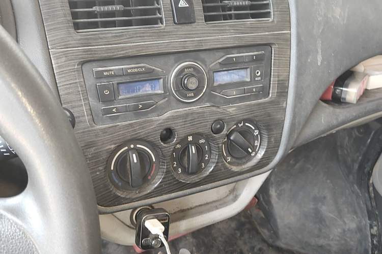 Used CHANGAN KAICHENG Star 2013 1.2L New Changan Star Basic Version Audio And AC Panel