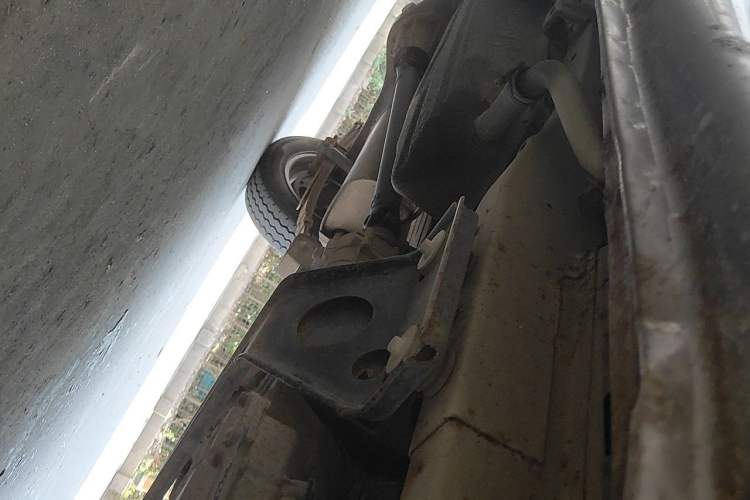 Used CHANGAN KAICHENG Star 2013 1.2L New Changan Star Basic Version Chassis Front Right