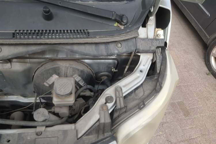 Used CHANGAN KAICHENG Star 2013 1.2L New Changan Star Basic Version Engine Bay Left