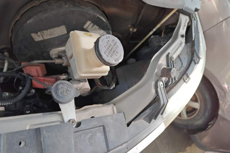 Used CHANGAN KAICHENG Star 2013 1.2L New Changan Star Basic Version Engine Bay Left