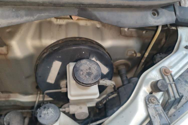 Used CHANGAN KAICHENG Star 2013 1.2L New Changan Star Basic Version Engine Bay Left
