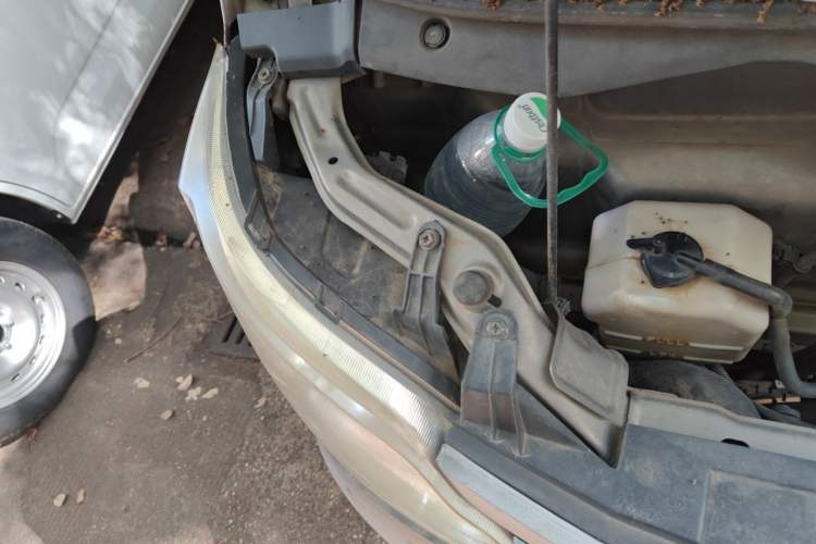 Used CHANGAN KAICHENG Star 2013 1.2L New Changan Star Basic Version Engine Bay Right
