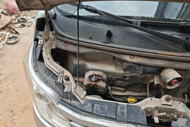 Used CHANGAN KAICHENG Star 2013 1.2L New Changan Star Basic Version Engine Bay Right