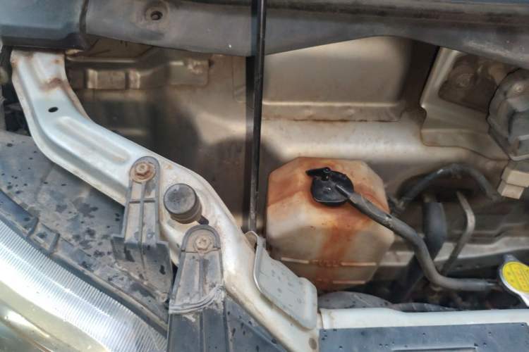 Used CHANGAN KAICHENG Star 2013 1.2L New Changan Star Basic Version Engine Bay Right