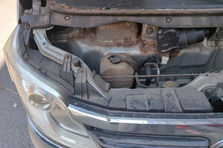 Used CHANGAN KAICHENG Star 2013 1.2L New Changan Star Standard Model Engine Bay Right