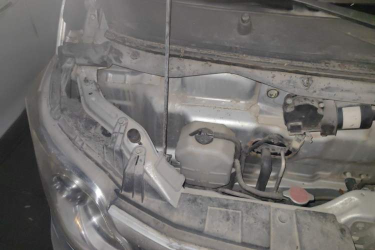Used CHANGAN KAICHENG Star 2013 1.2L New Changan Star Basic Version Engine Bay Right