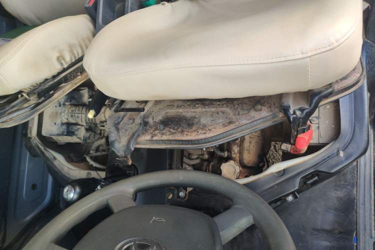 Used CHANGAN KAICHENG Star 2013 1.2L New Changan Star Basic Version Engine Bay