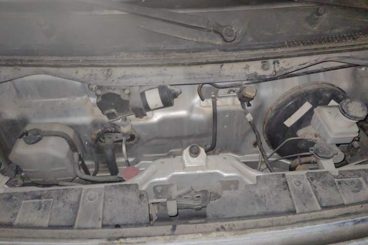 Used CHANGAN KAICHENG Star 2013 1.2L New Changan Star Basic Version Engine Bay