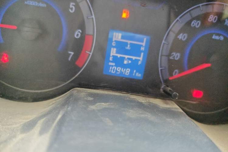 Used CHANGAN KAICHENG Star 2013 1.2L New Changan Star CNG Base Model JL473QE Odometer Close Up