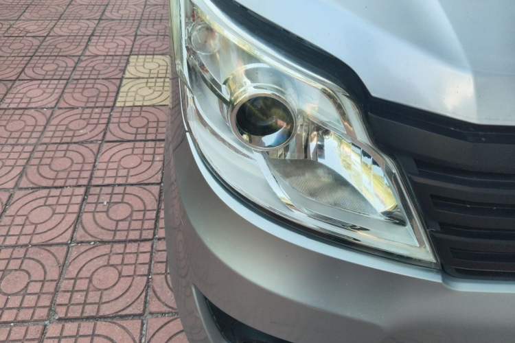 Used CHANGAN KAICHENG Star 2013 1.2L New Changan Star Basic Version Right Front Headlight