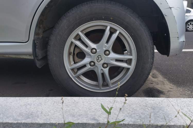 Used CHANGAN KAICHENG Star 2013 1.2L New Changan Star Standard Model Right Front Wheel Hub