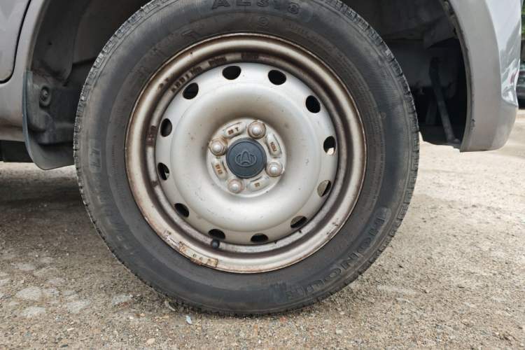 Used CHANGAN KAICHENG Star 2013 1.2L New Changan Star Basic Version Right Front Wheel Hub