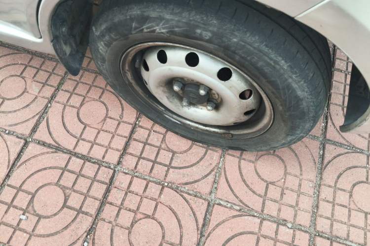 Used CHANGAN KAICHENG Star 2013 1.2L New Changan Star Basic Version Right Front Wheel Hub