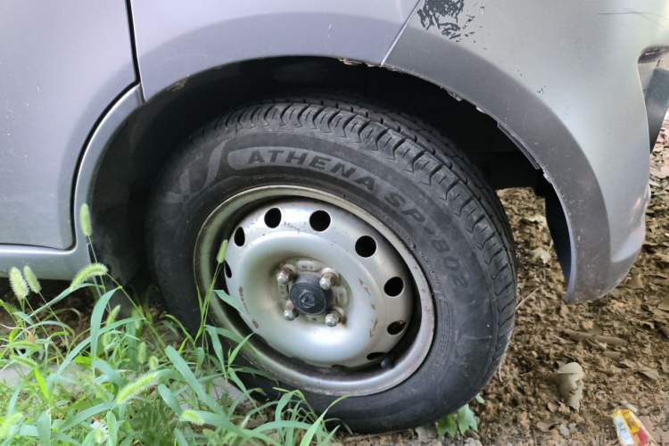Used CHANGAN KAICHENG Star 2013 1.2L New Changan Star CNG Base Model JL473QE Right Front Wheel Hub