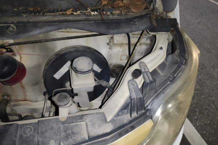Used CHANGAN KAICHENG Star 2013 1.2L New Changan Star Basic Version Engine Bay Left