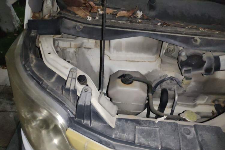 Used CHANGAN KAICHENG Star 2013 1.2L New Changan Star Basic Version Engine Bay Right