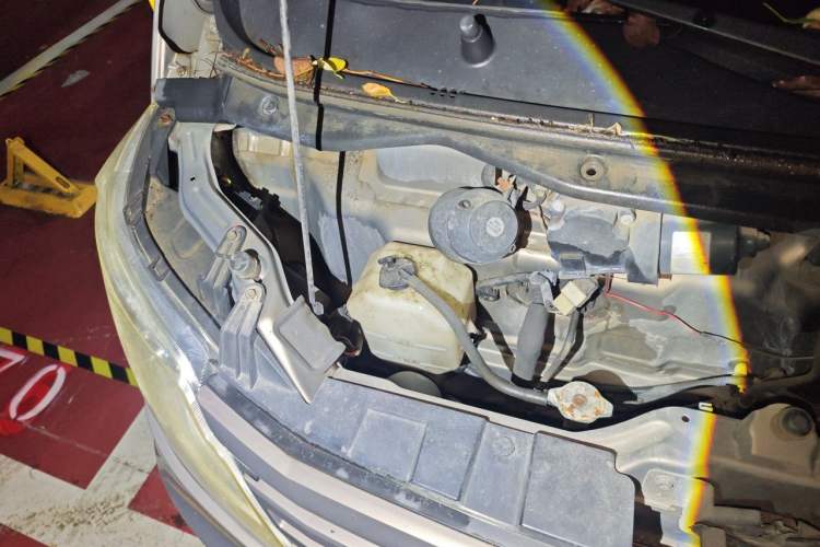 Used CHANGAN KAICHENG Star 2013 1.2L New Changan Star Basic Version Engine Bay Right