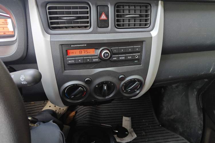 Used CHANGAN KAICHENG Star 3 2015 1.2L Base Model Non-Air-Conditioned EA12V Audio And AC Panel