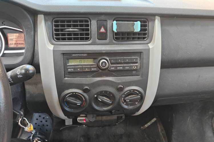 Used CHANGAN KAICHENG Star 3 2015 1.0L Value Edition Non-Air-Conditioned C10 Audio And AC Panel