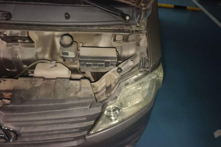 Used CHANGAN KAICHENG Star 3 2015 1.0L Base Model Non-Air-Conditioned C10 Engine Bay Left