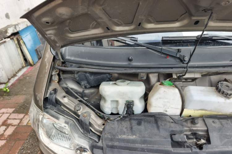 Used CHANGAN KAICHENG Star 3 2015 1.0L Value Edition Non-Air-Conditioned C10 Engine Bay Right