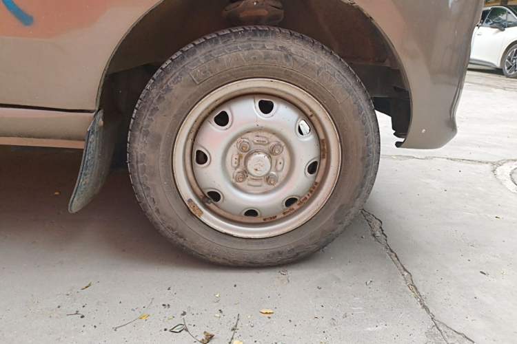 Used CHANGAN KAICHENG Star 3 2015 1.0L Value Edition Non-Air-Conditioned C10 Right Front Wheel Hub