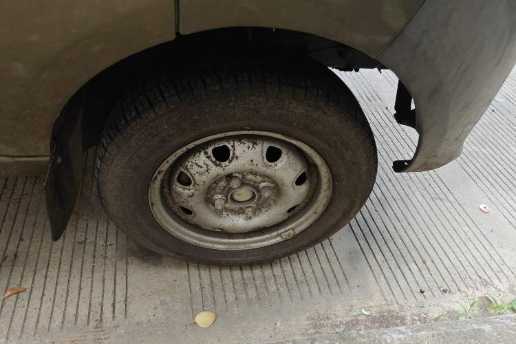 Used CHANGAN KAICHENG Star 3 2015 1.2L Base Model Non-Air-Conditioned EA12V Right Front Wheel Hub