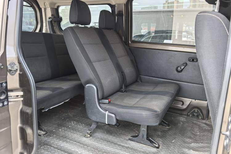 Used CHANGAN KAICHENG Star 3 2015 1.2L Base Model Air-Conditioned EA12V Interior 2