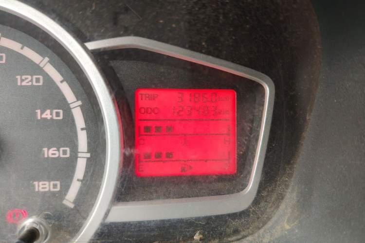 Used CHANGAN KAICHENG Star 3 2015 1.2L Base Model Non-Air-Conditioned EA12V Odometer Close Up